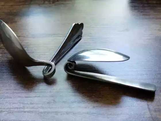 Spoonbending - Bengkel mengenai realiti lentur
